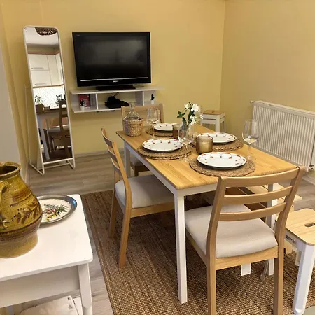 Oezguen Appartement