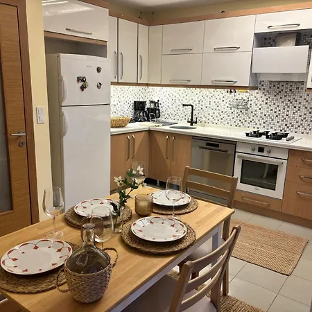 Oezguen Appartement Seferihisar