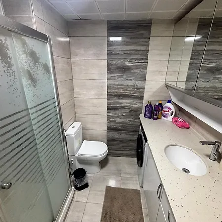 Oezguen Appartement *