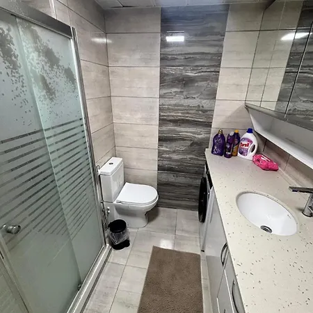 Oezguen Appartement *